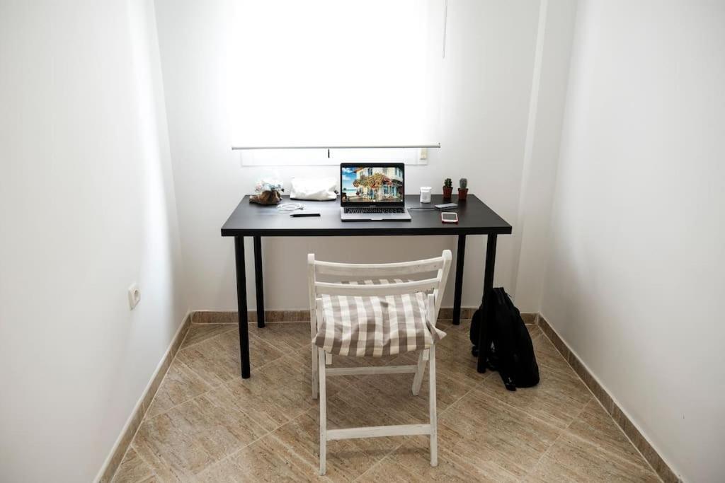 Apartamento A 100M Del Ayuntamiento Huelva Dış mekan fotoğraf
