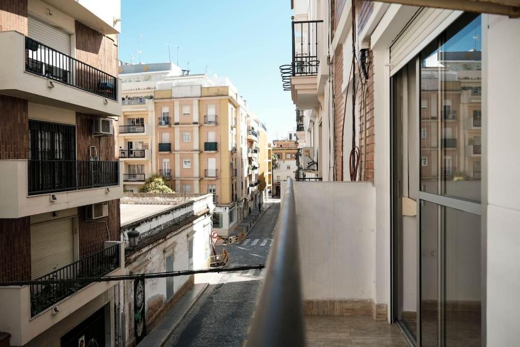Apartamento A 100M Del Ayuntamiento Huelva Dış mekan fotoğraf