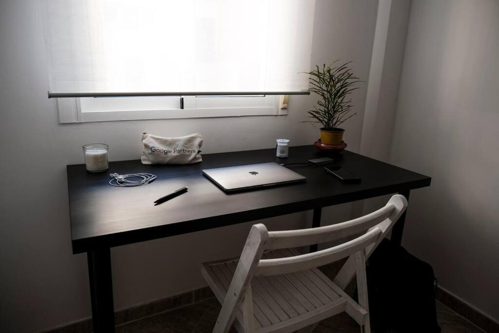 Apartamento A 100M Del Ayuntamiento Huelva Dış mekan fotoğraf