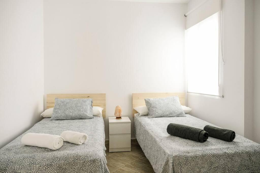 Apartamento A 100M Del Ayuntamiento Huelva Dış mekan fotoğraf